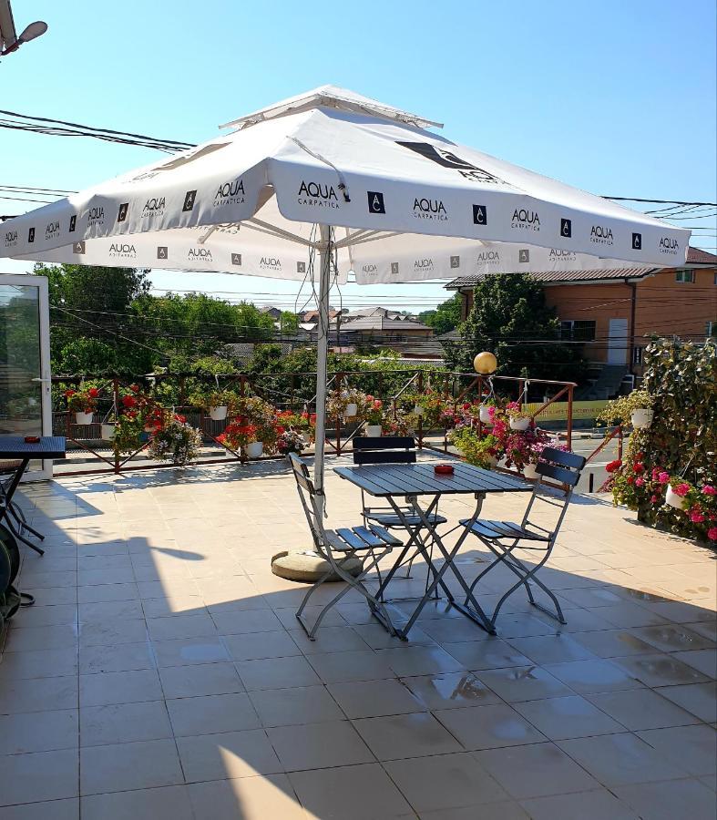 Vila Restaurant Angellys Tuzla Extérieur photo