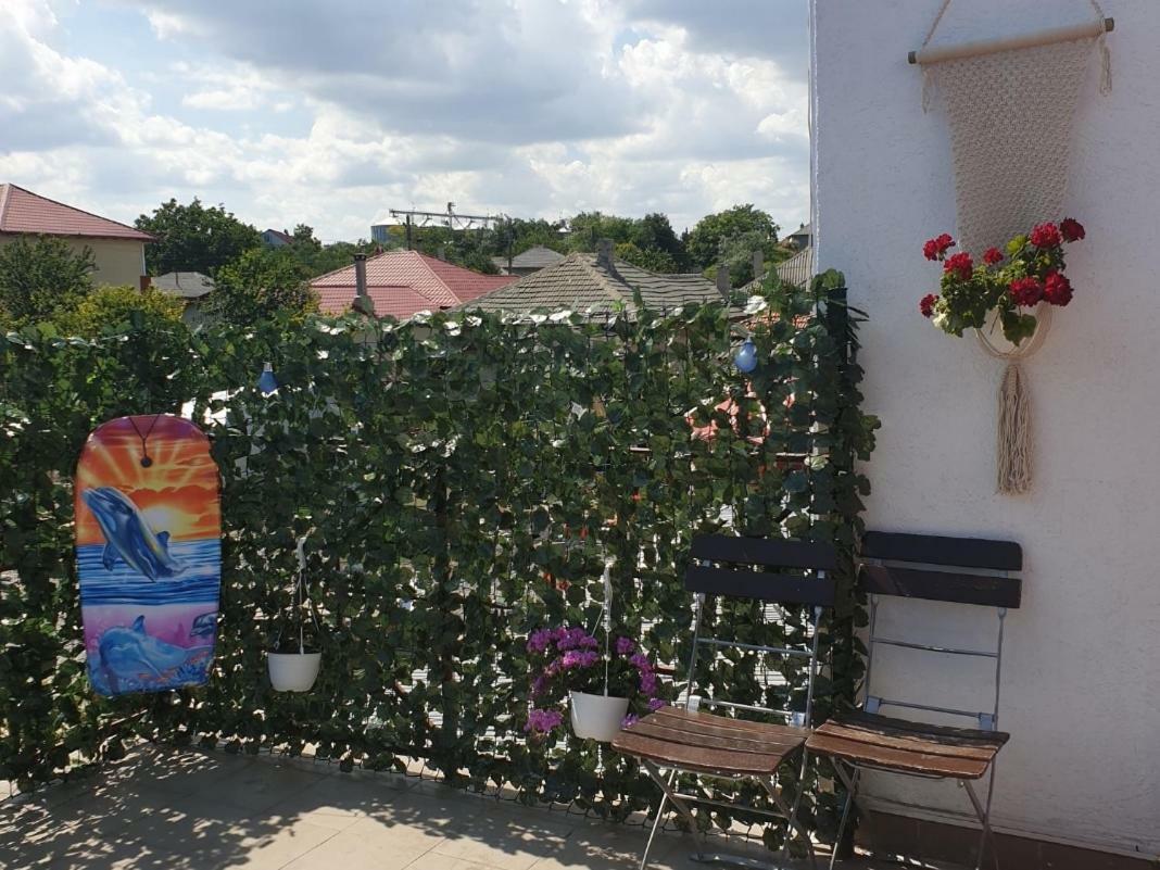 Vila Restaurant Angellys Tuzla Extérieur photo